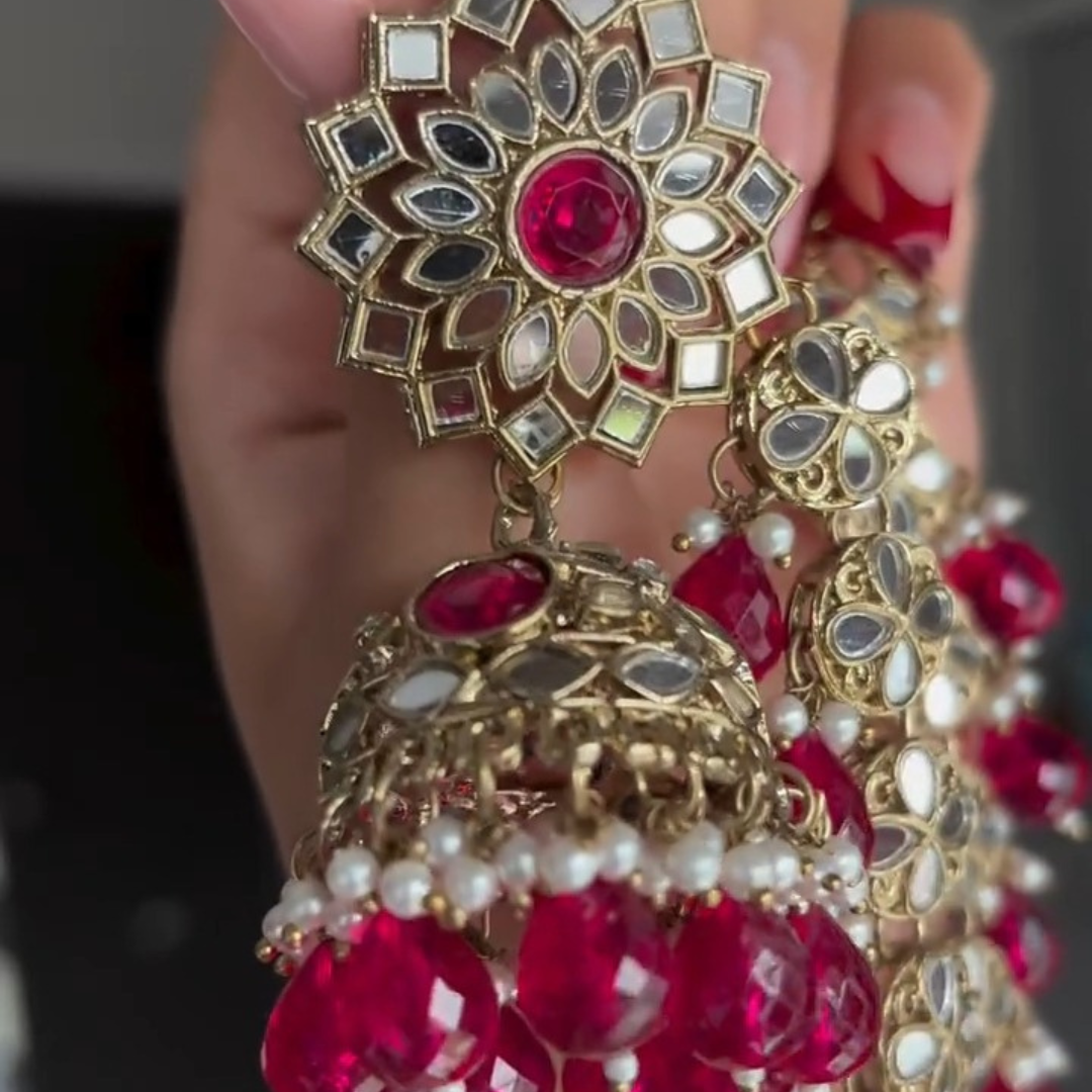 Pranisha Jhumka With Mangtikka (Free Gift With Every Purchase)