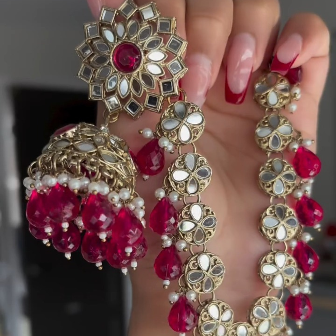 Pranisha Jhumka With Mangtikka (Free Gift With Every Purchase)